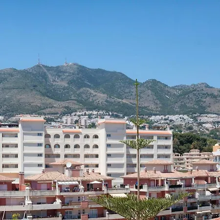 Apartamento Playaquebrada ベナルマデナ